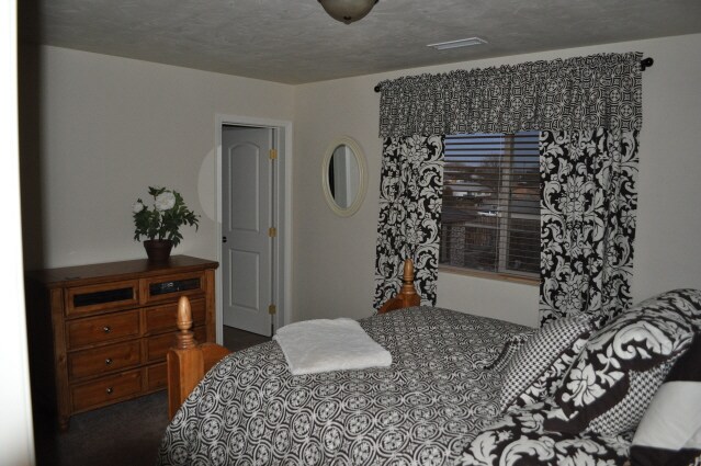 Foto del edificio - 1719 E 23rd St