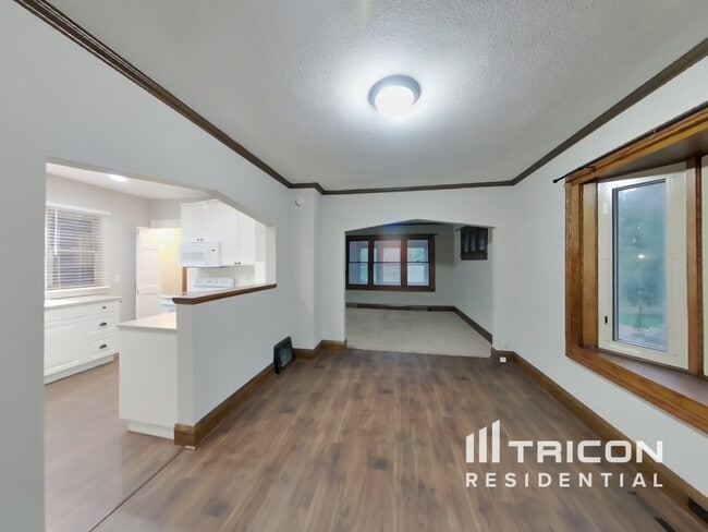 Foto del edificio - 2322 NE Stinson Pkwy
