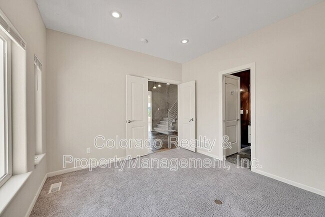 Building Photo - 19170 Lochmere Ct