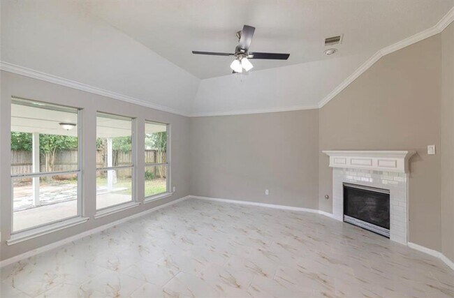 Foto del edificio - 4723 Richmond Knoll Ln