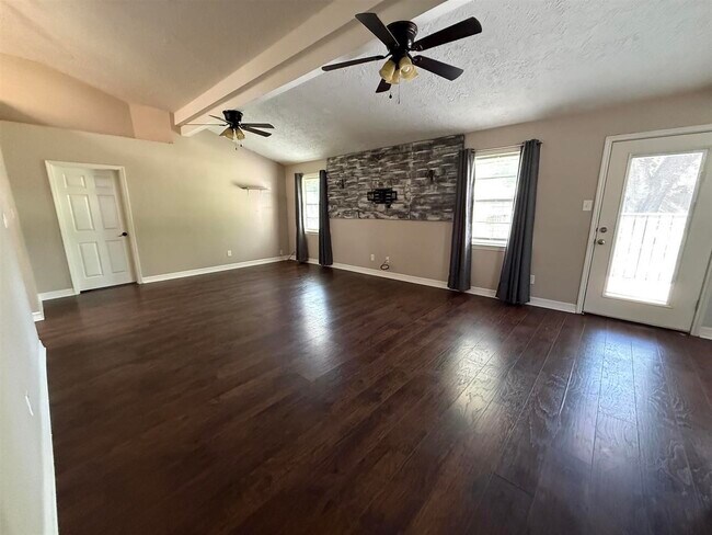 Foto del edificio - 9260 Josey St