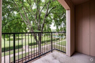 Building Photo - 5604 Boca Raton Blvd