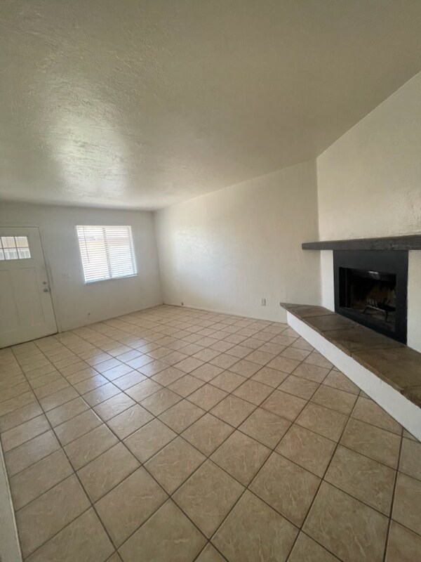 Foto del edificio - 255 W Lee St