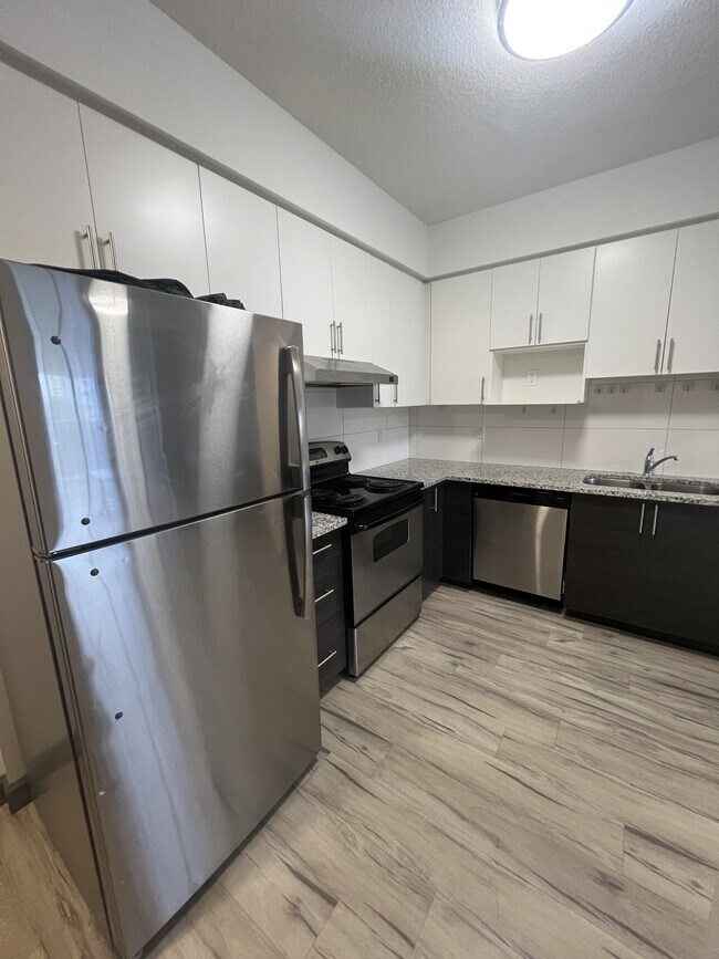 Photo du bâtiment - 258C-258C Sunview St