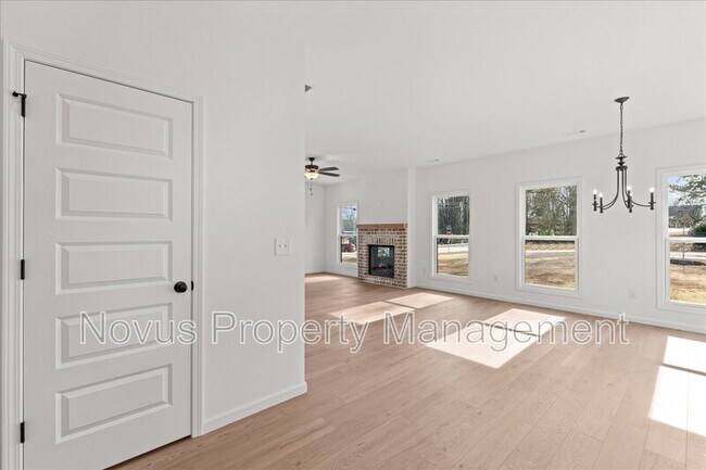 Foto del edificio - 107 Burns Rd