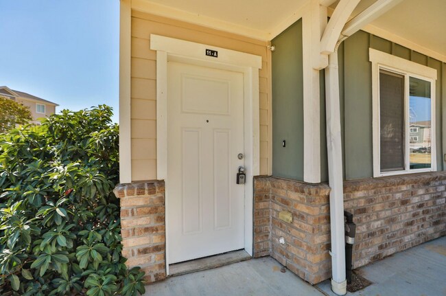 Building Photo - 21155 Gosling Rd