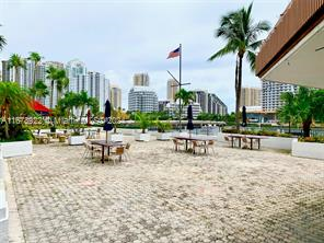 Foto del edificio - 801 Brickell Key Blvd