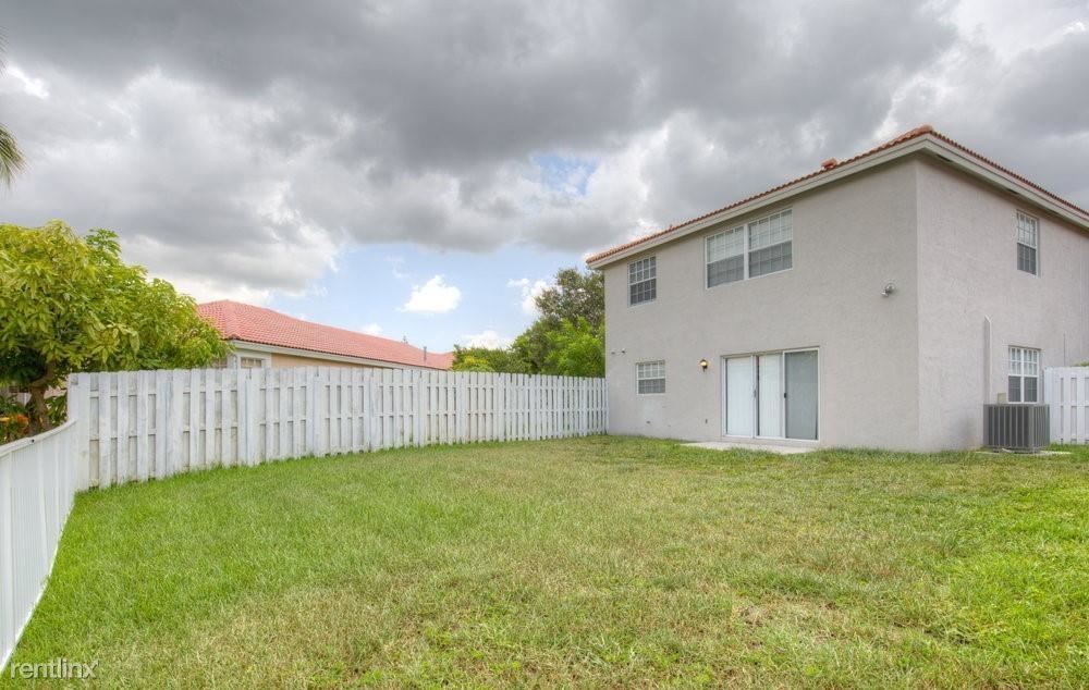 Building Photo - 4 br, 2 bath House - 13457 NW 5th Ct