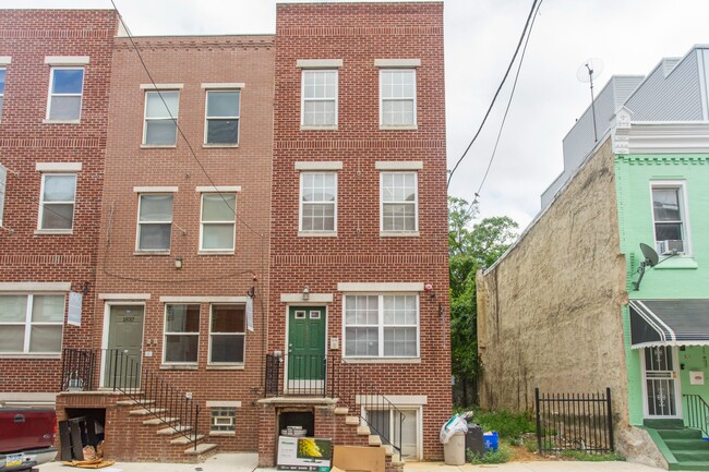 Foto del edificio - 1835 Willington St