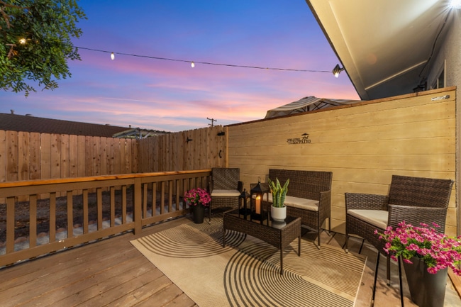 Foto del edificio - 4440 Clairemont Dr