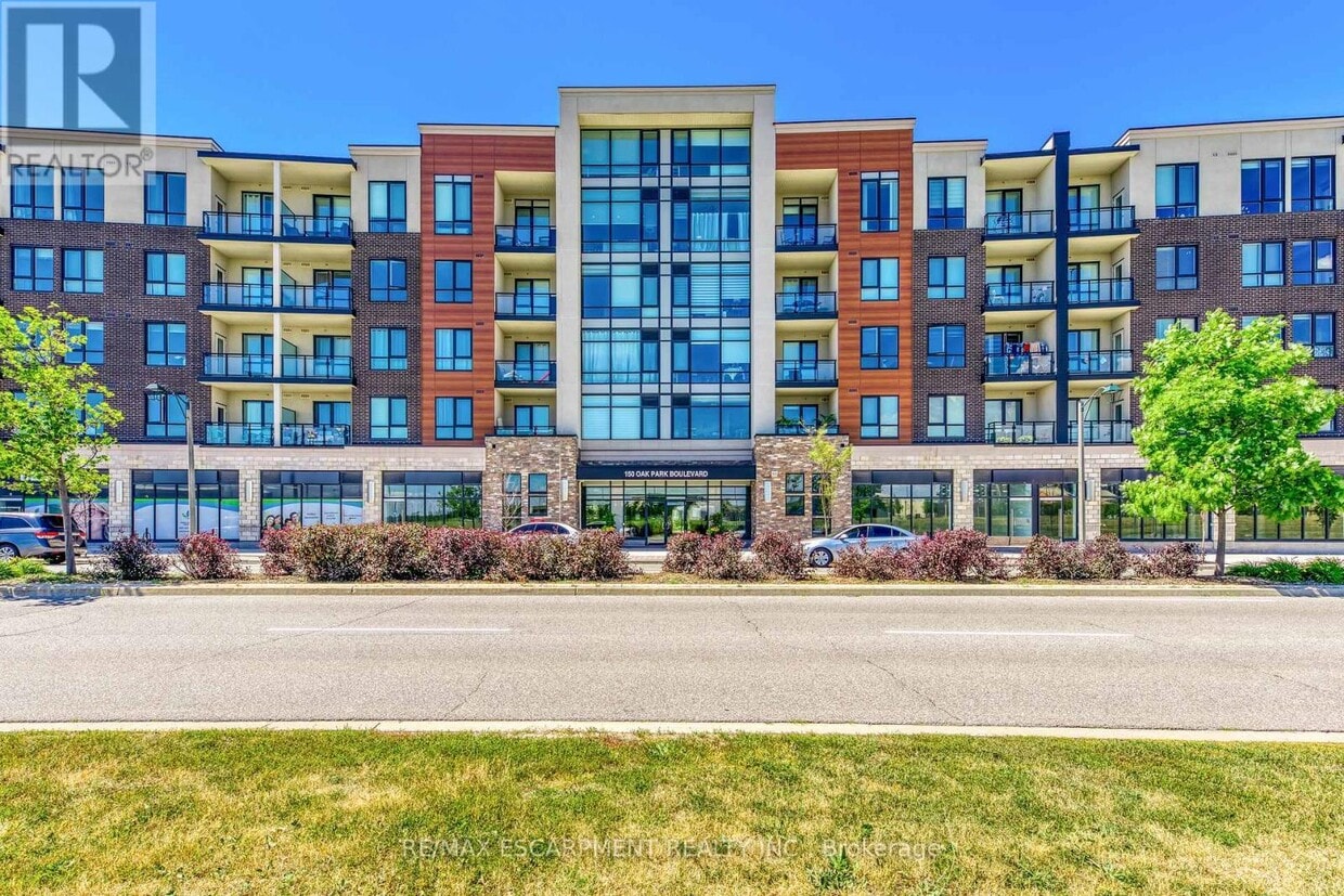 Primary Photo - 150-150 Oak Park Blvd