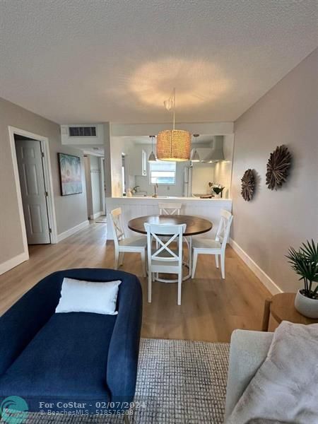 Foto del edificio - 3430 NW 52nd Ave