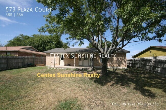 Building Photo - 573 Plaza Ct