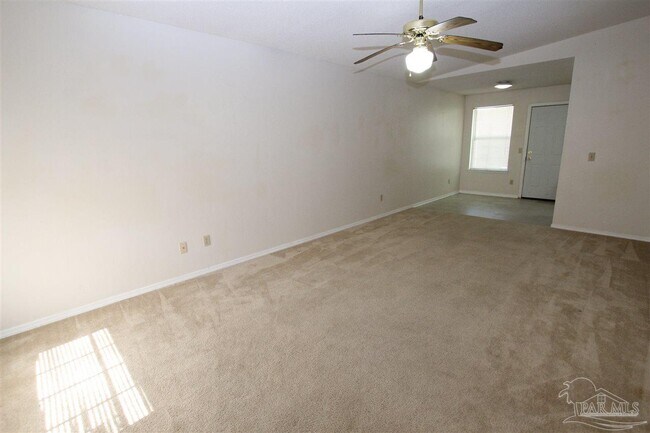 Foto del edificio - 416 Oak Knoll Ln