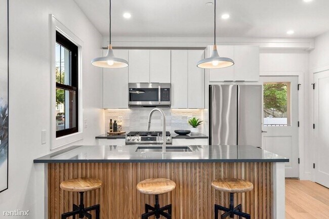 Building Photo - 2 br, 2 bath Condo - 95 Cowper St