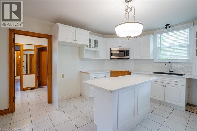 Photo du bâtiment - 324 King St E