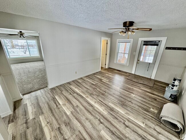 Foto del edificio - 30556 Lanan Rd