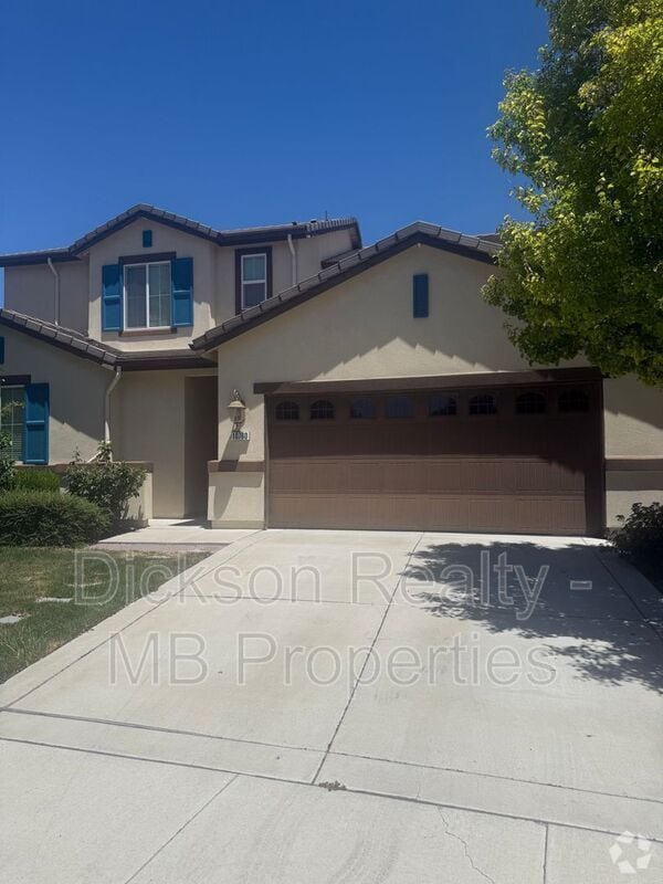 Building Photo - 10760 Ridgebrook Dr
