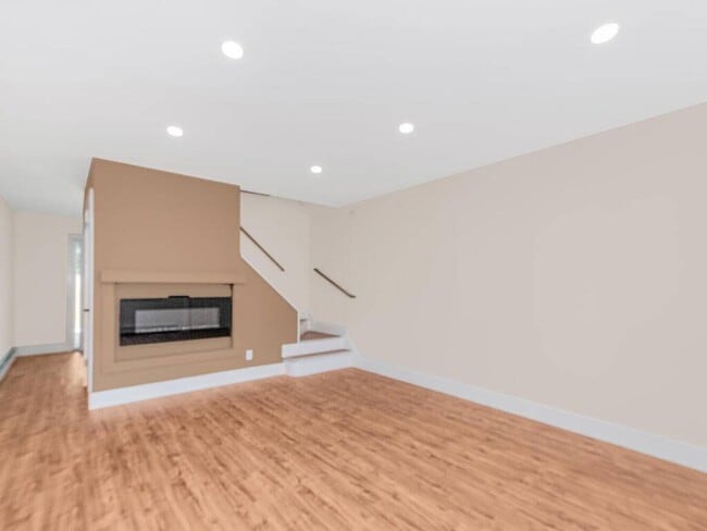 Building Photo - 22 Betty Ct