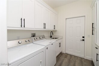 Building Photo - 311 31st St NW