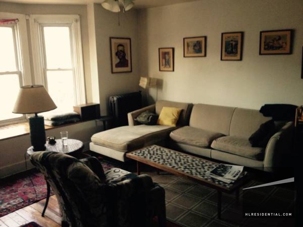 Foto principal - 894 Saint Johns Pl