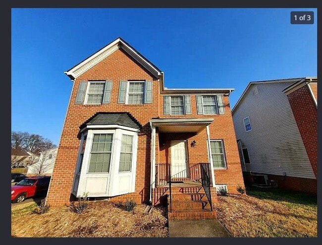 Building Photo - 601 S Allen Ave