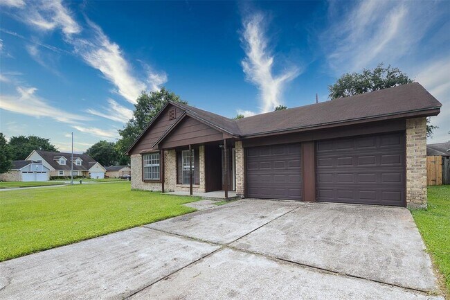 Foto del edificio - 18811 Pine Trace Ct