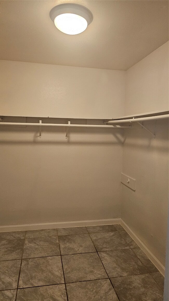 Building Photo - 2610 Strait Ln