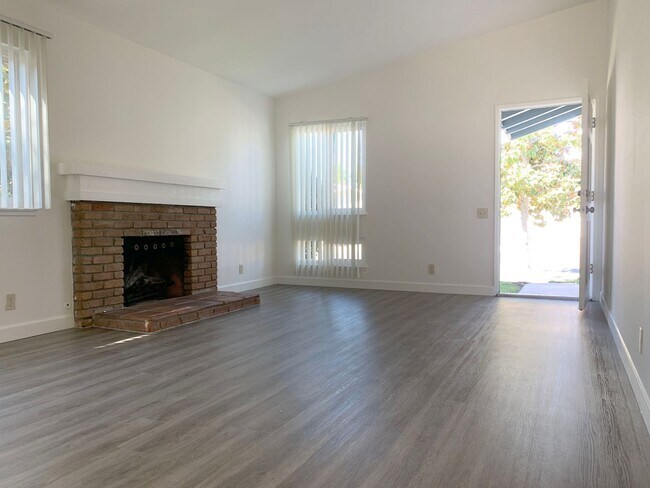 Building Photo - House Near Lake Mission Viejo - 3 Bed + 2 ...