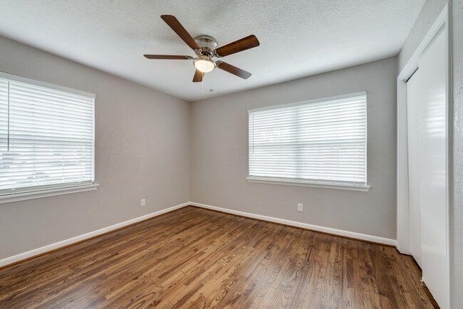 Front Guest - 6708 Manor Dr