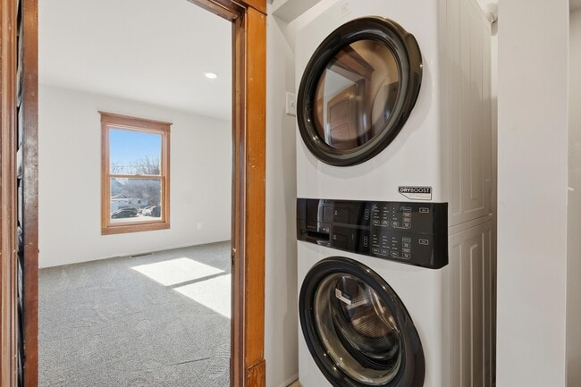 Foto del edificio - 808 W Main St