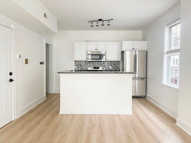 Foto del edificio - 470 E 7th St