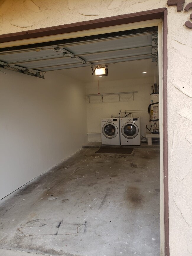 Building Photo - 4326 W 163rd St