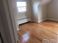 Building Photo - 725 St Anns Ave