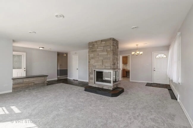 Building Photo - 942 Raleigh Rd