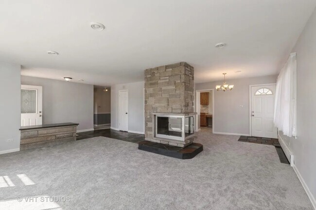 Foto del edificio - 942 Raleigh Rd