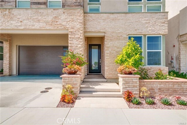 Building Photo - 438 Sycamore Dr