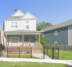 Building Photo - 5956 S Green St