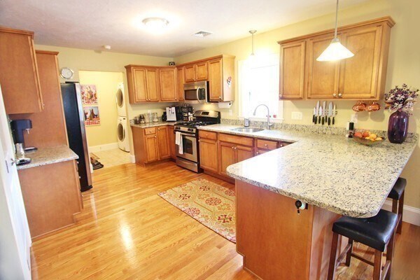 Building Photo - 39 Gordon St