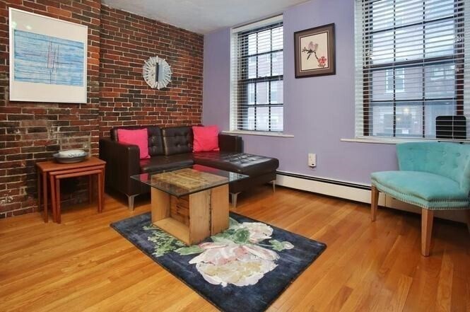 Primary Photo - 17 Grove St