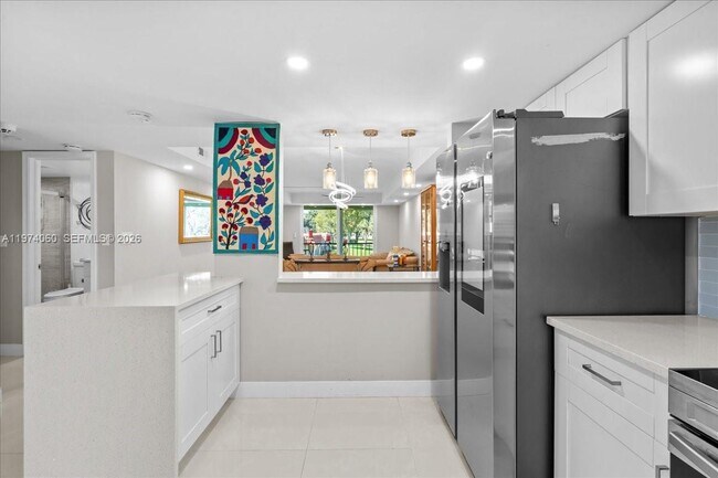 Foto del edificio - 811 S Hollybrook Dr