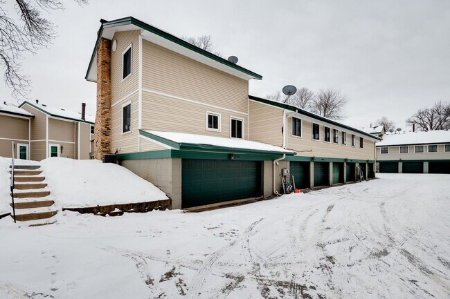 Foto del edificio - Terraceview Townhome