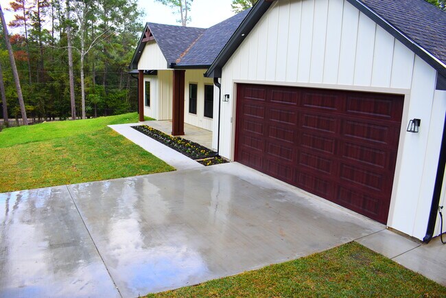 Foto del edificio - 2713 Sullivan Dr