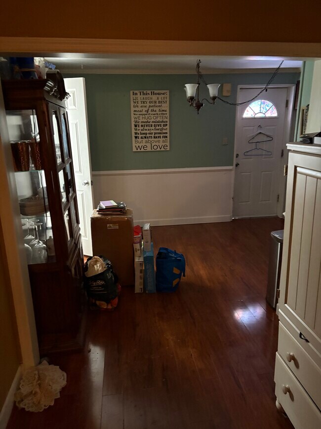 Área de comedor - 1101 Forest Dr