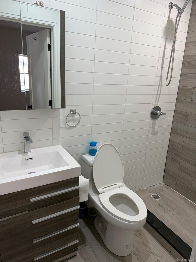 Foto del edificio - 91 E 54th St