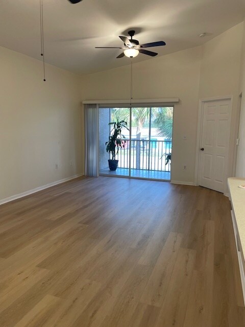 Foto del edificio - 15417 Bellamar Cir