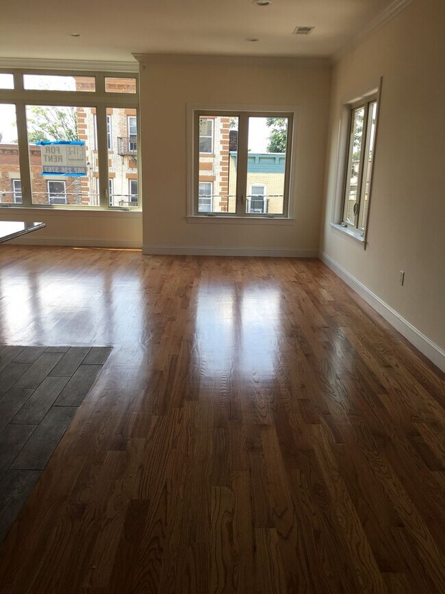 Foto del edificio - 194 Parkhurst St