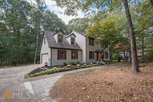 Building Photo - 185 Chimney Springs Rd