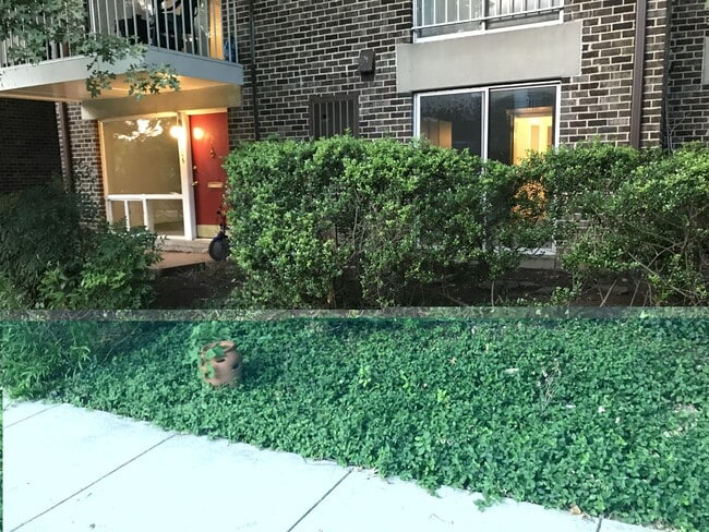 Building Photo - 3306 Hewitt Ave