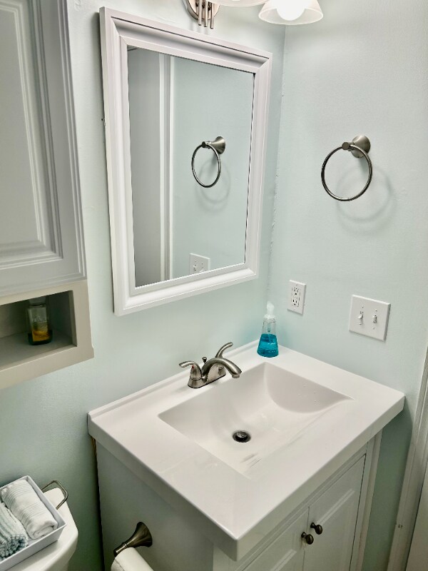 Foto del edificio - 356 Clinton Reef Dr